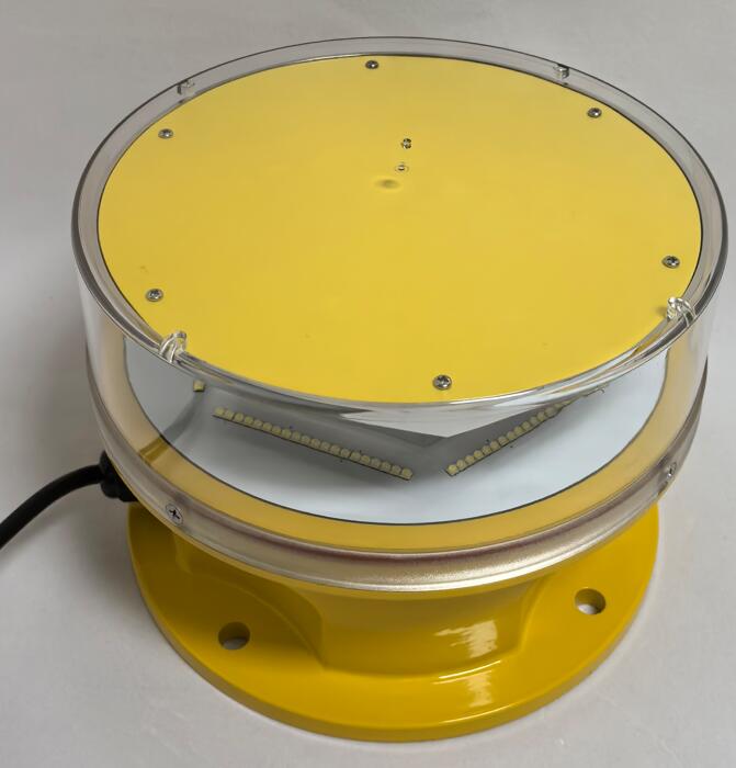 medium intensity aviation light